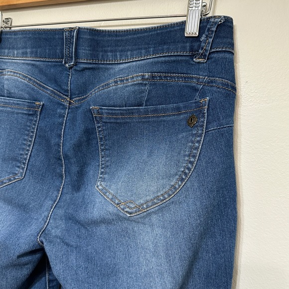 Democracy AB Solution Crop Jeans Womens 8 Dark Wash‎ Blue Denim Stretch Comfort - Picture 5 of 11